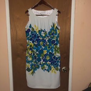 Beautiful flower dress with pockets